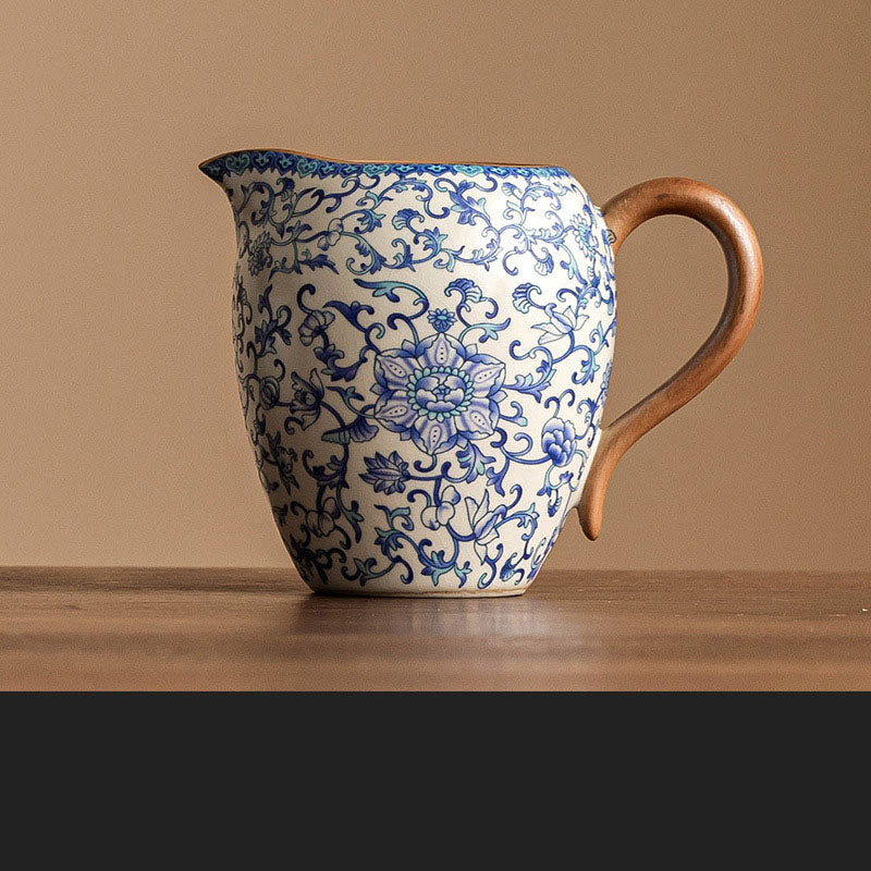 Kung Fu tea set blue and white lotus tea pot fair cup tea can ceramic lid bowl