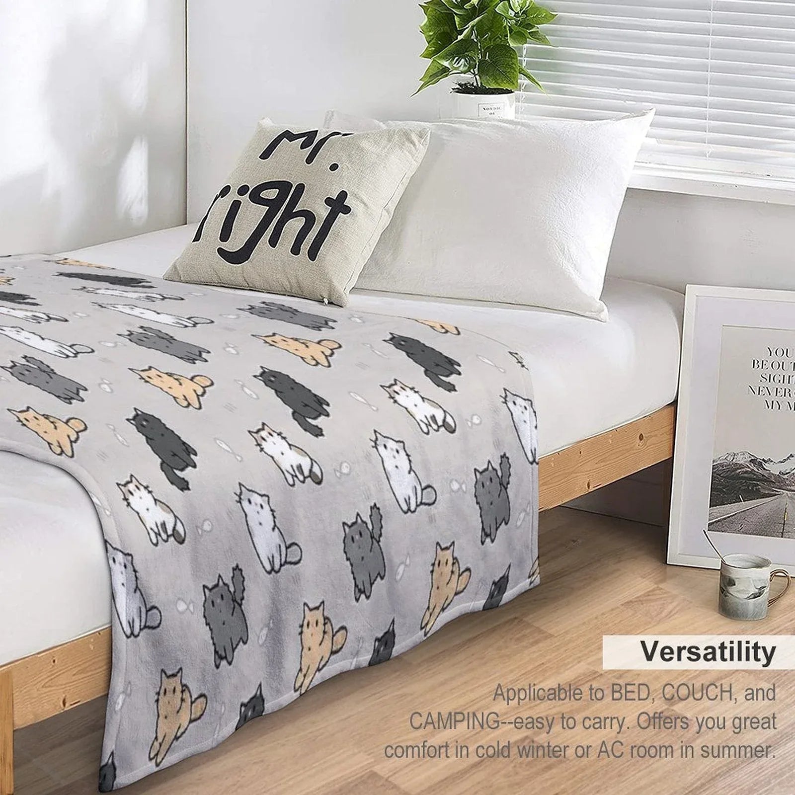 Kittens And Fish Pattern Throw Blanket