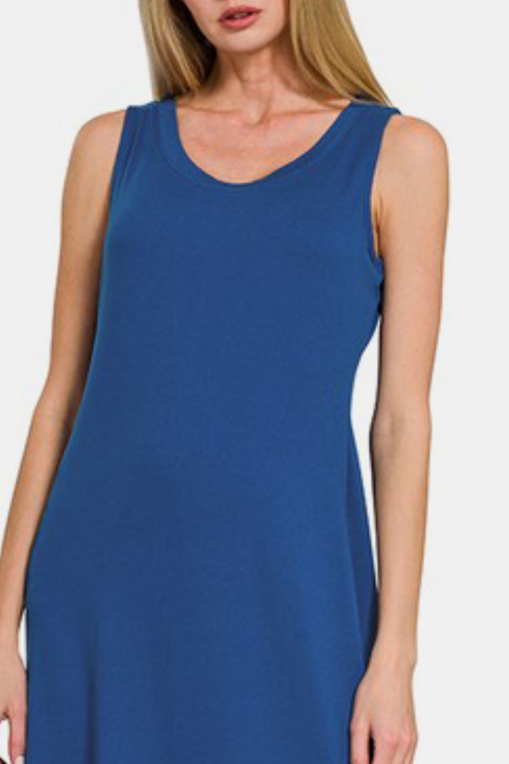 Scoop Neck Wide Strap Tank Dress – Simple, Comfortable, and Versatile Scoop Neck Design for All-Day Wear