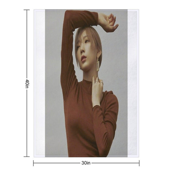 GIRLS GENERATION TAEYEON PURPOSE Throw Blanket
