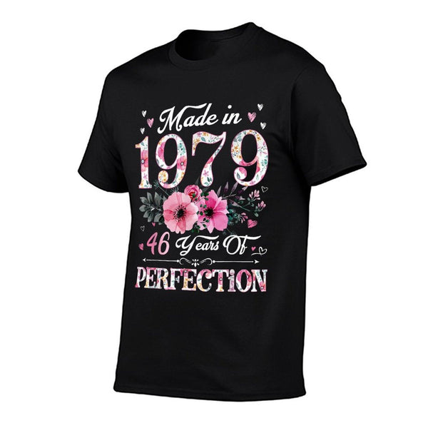 46 Year Old Made In 1979 Floral 46th Birthday Gift For Women T-Shirt