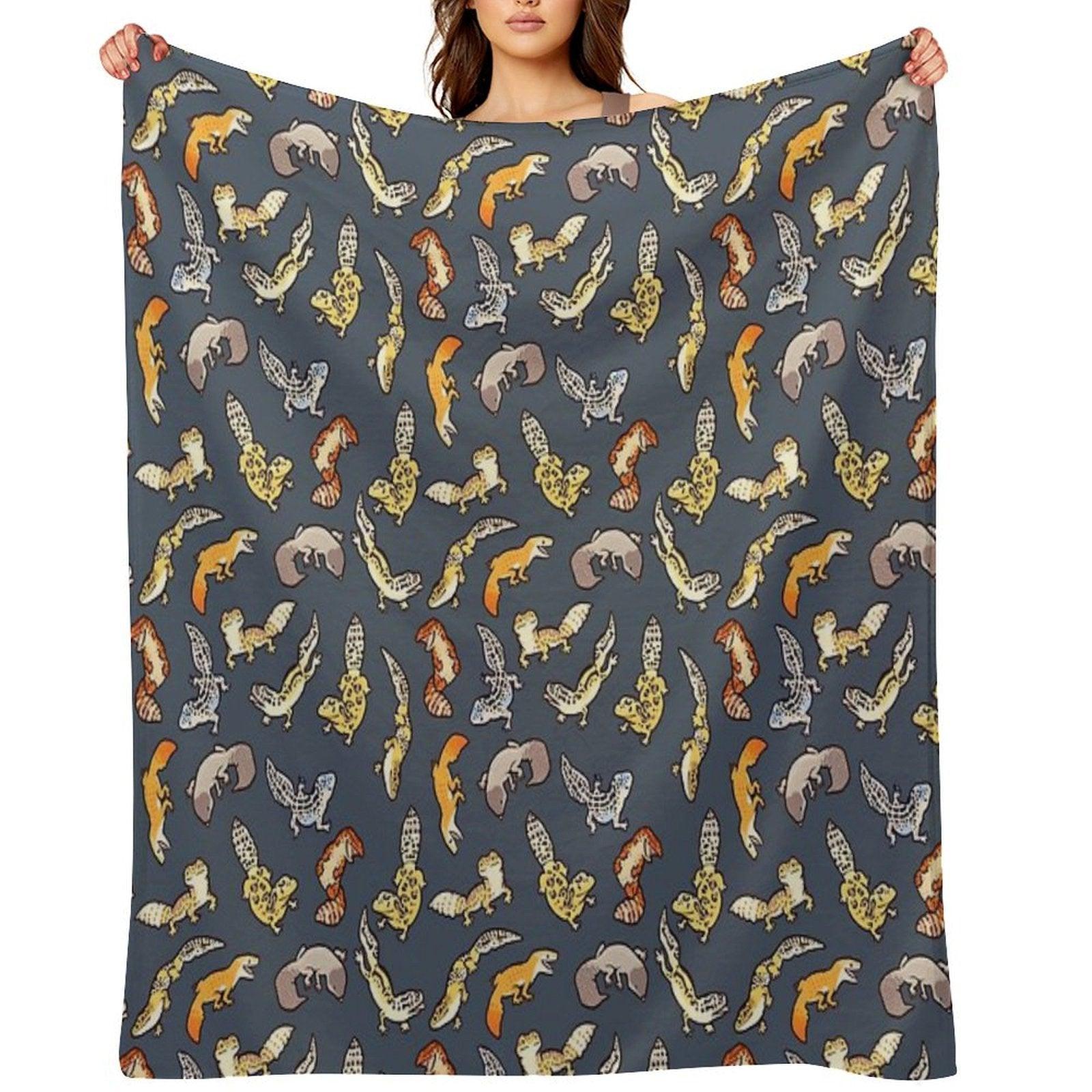 Chub Geckos in Dark Grey Throw Blanket