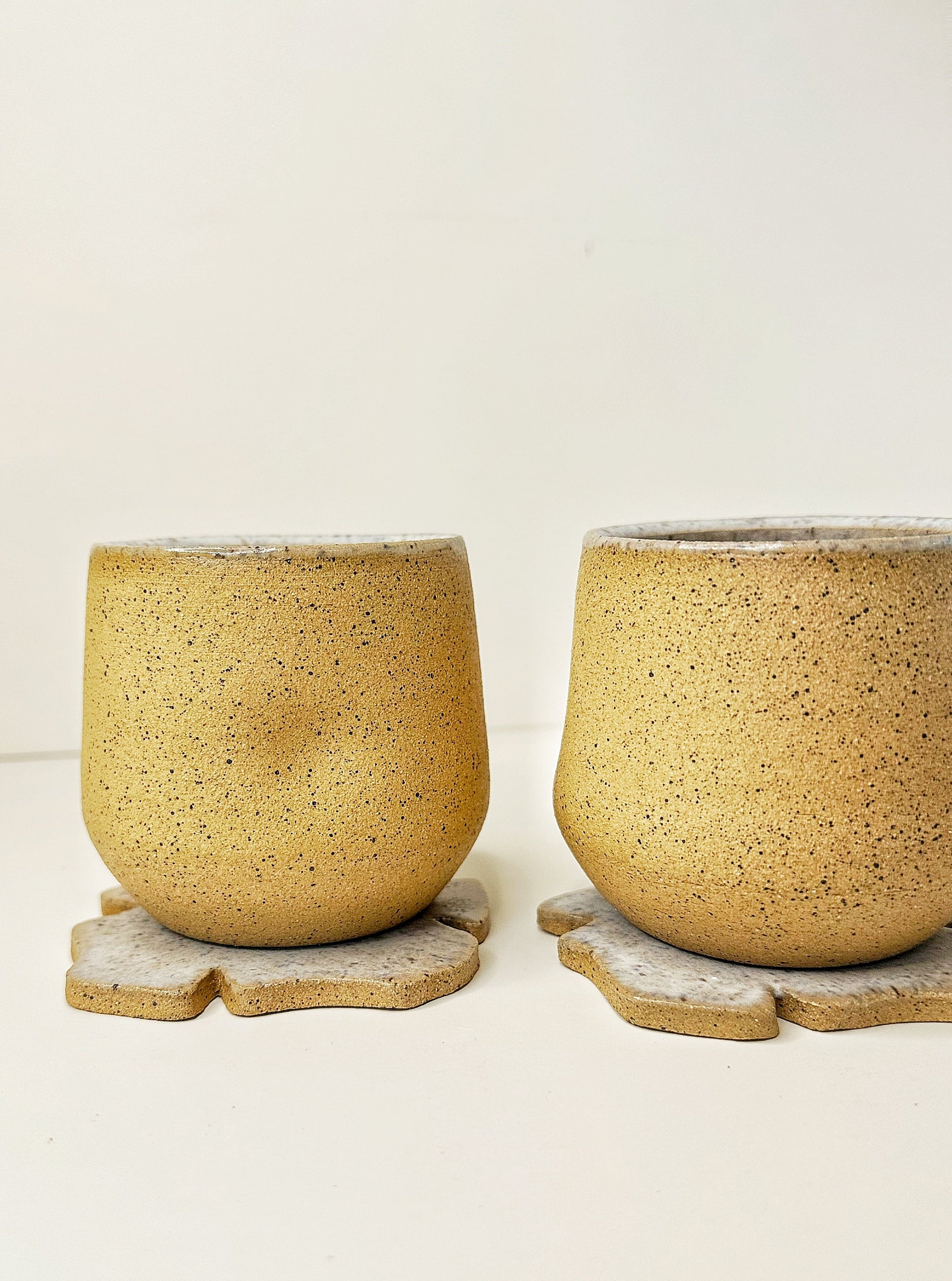 OCEAN SAND CUP SET (2 cups + 2 Flower coasters)