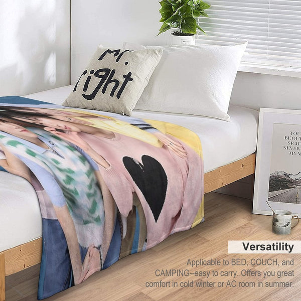BOY NEXT DOOR' (KPOP) Lightweight Throw Blanket