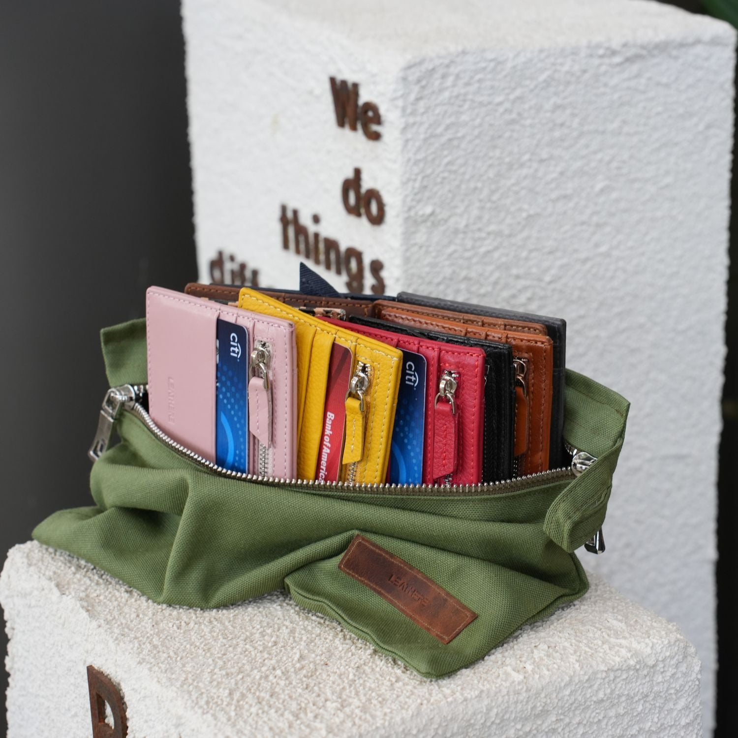 Zippered Genuine Leather Card Holder – Gift Box Edition (10 Colors) -Concord