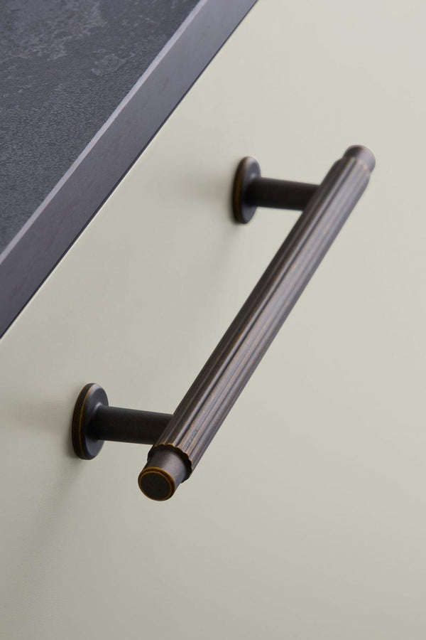 Dark Rubbed Bronze 