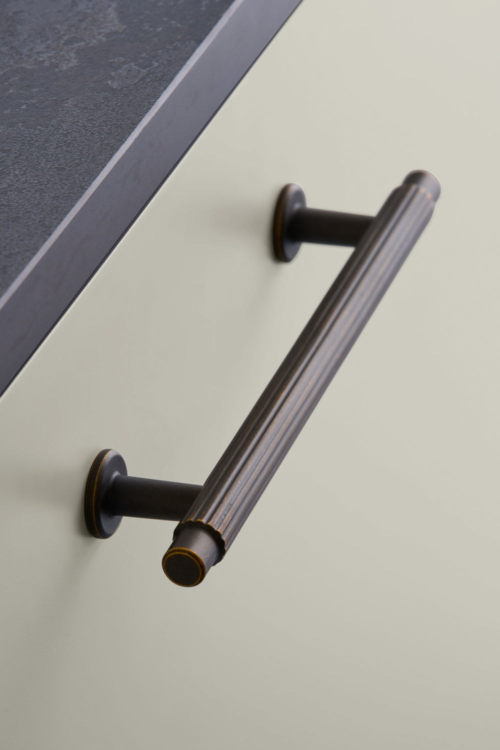 Dark Rubbed Bronze 