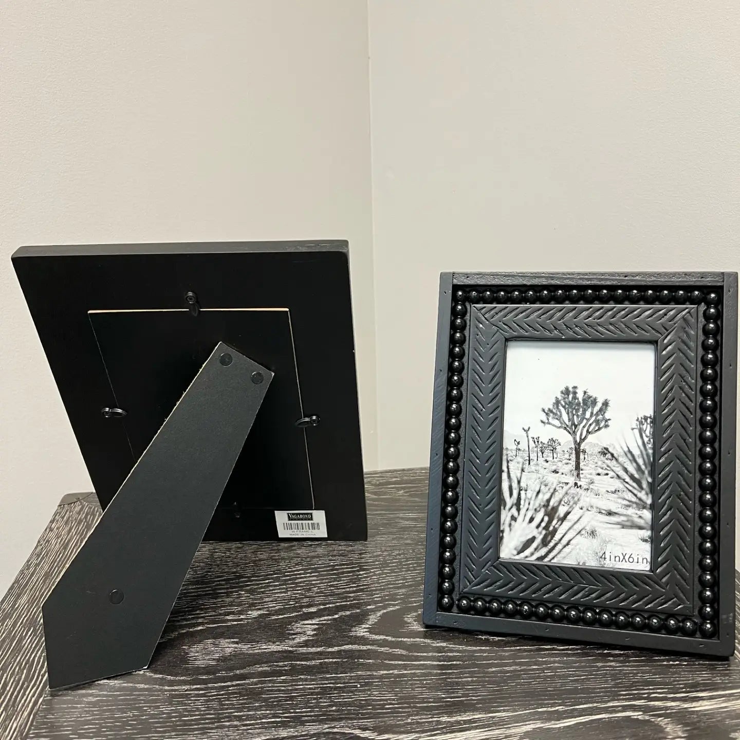 CLASSIC WOOD PHOTO FRAME IN BLACK