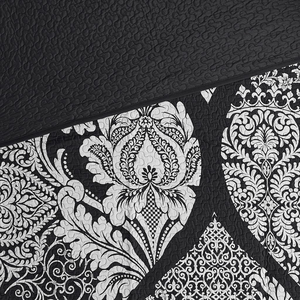 Vienna 6 Piece Printed Cotton Quilt Set with Throw Pillows by Madison Park