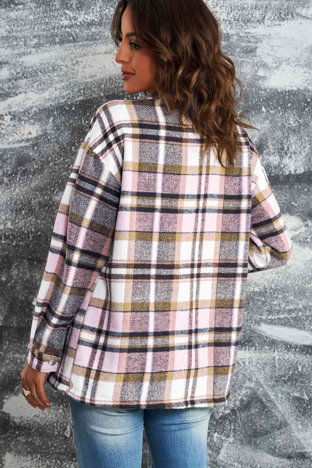 Classic Plaid Button Front Shirt Jacket with Breast Pockets Casual & Minimalist Outerwear
