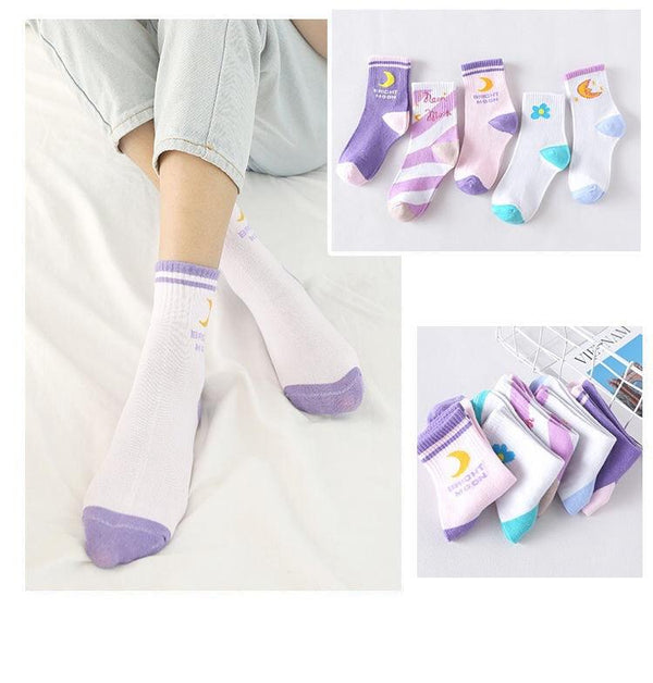 5 Pairs Fashion Unisex Cute Cartoon face Patterned Long Socks Soft Breathable Cotton Material Sport Summer Warm Winter Funny Harajuku Socks For Men And Women