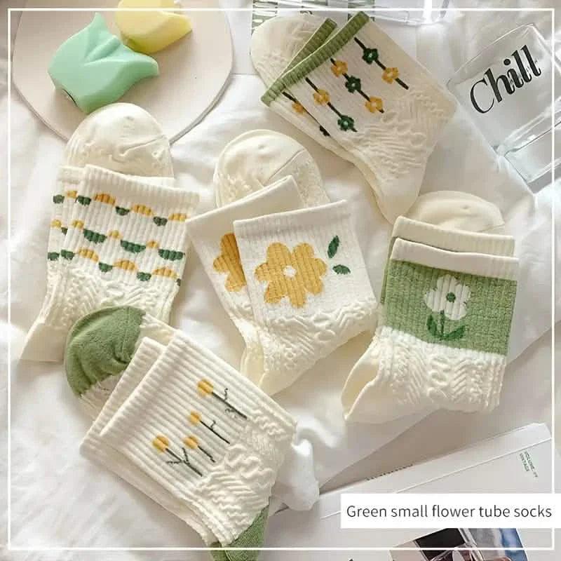 5-Pairs: Stylish Retro Floral Socks