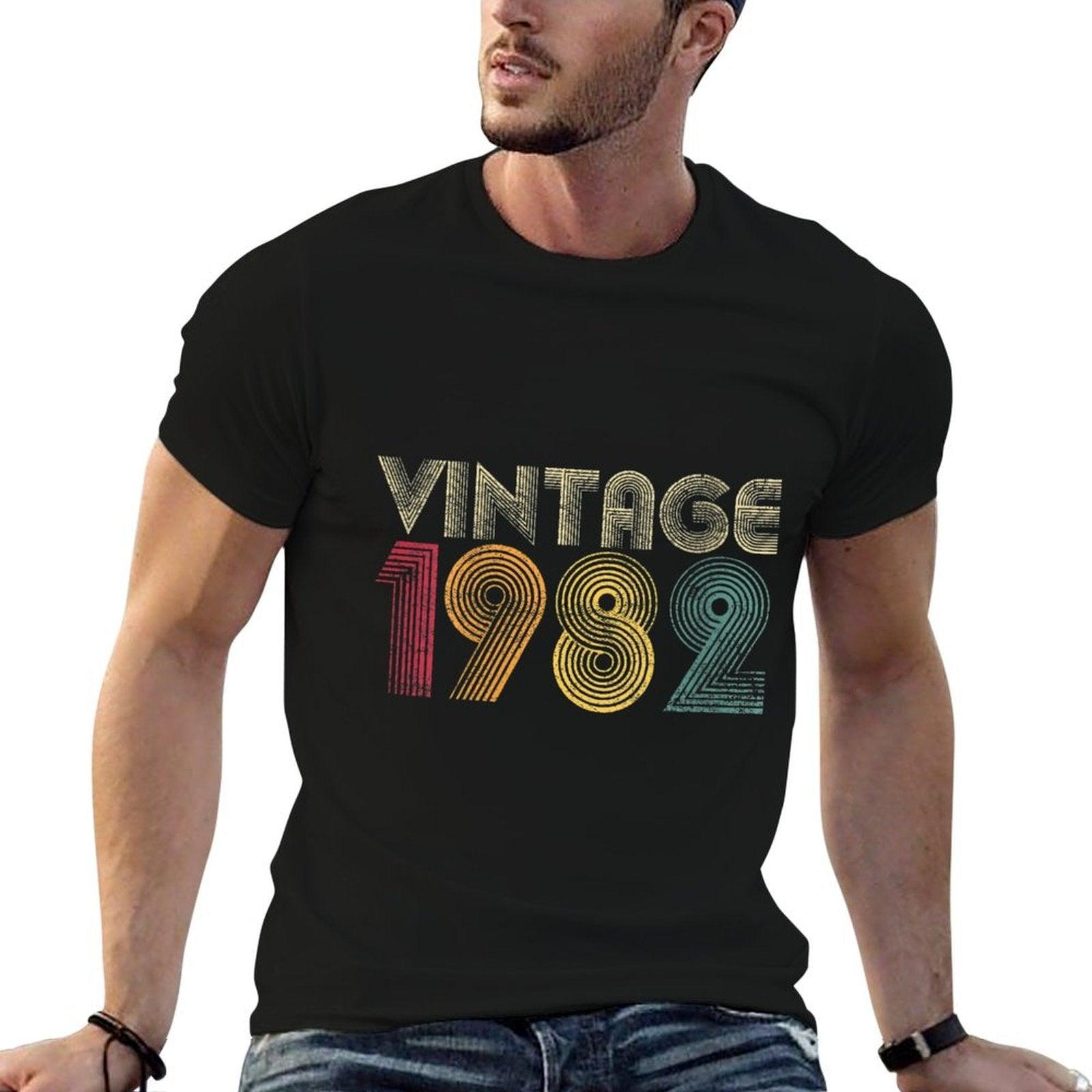 Womens 40th Birthday Gift 1982 Vintage Retro 40 Years Old  Wrinkle-resistant T-Shirt