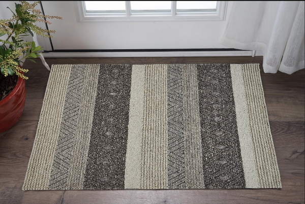 2' X 3' Gray Wool Floral Hand Woven Area Rug