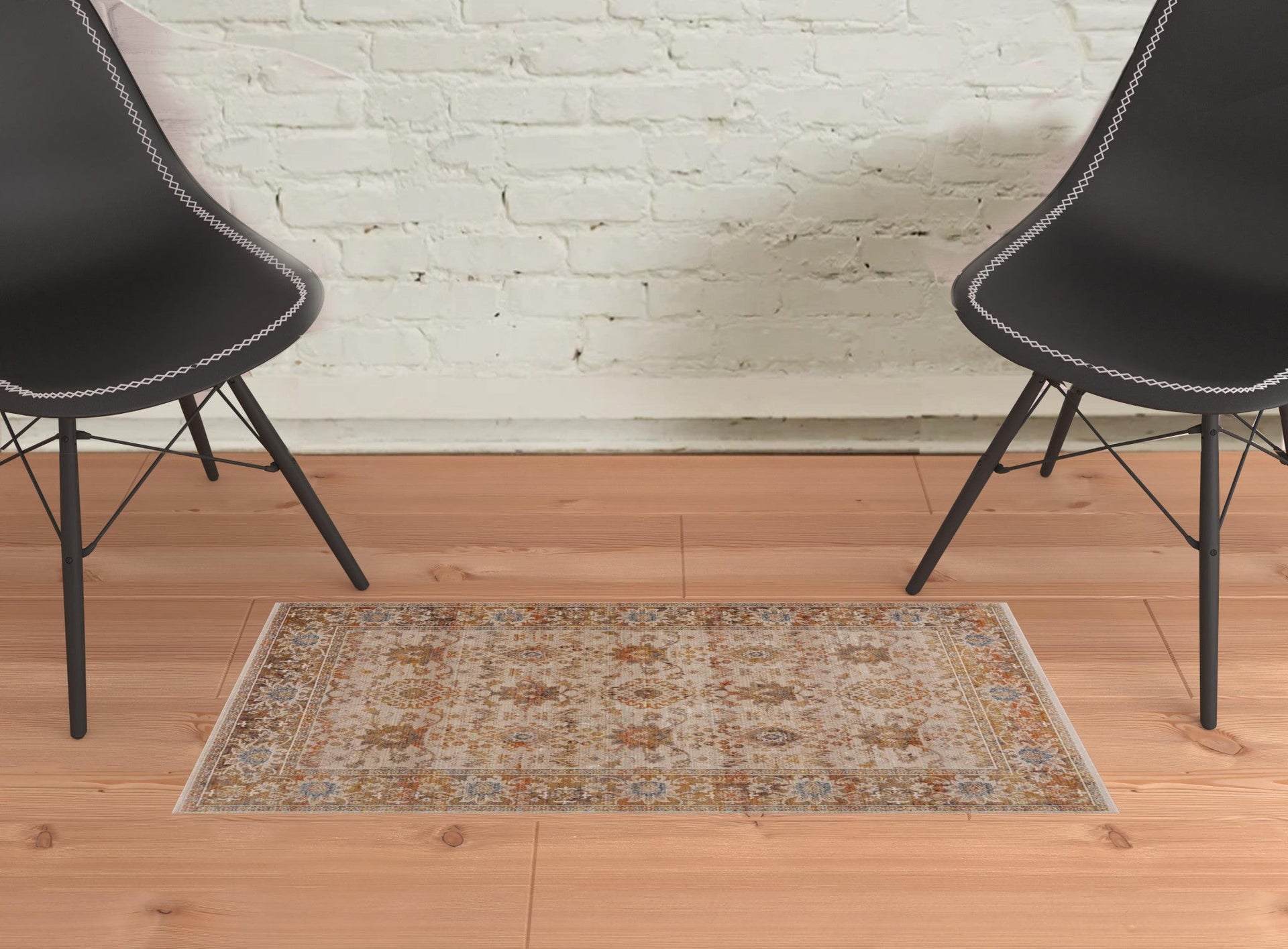 2' X 6' Ivory Oriental Runner Rug