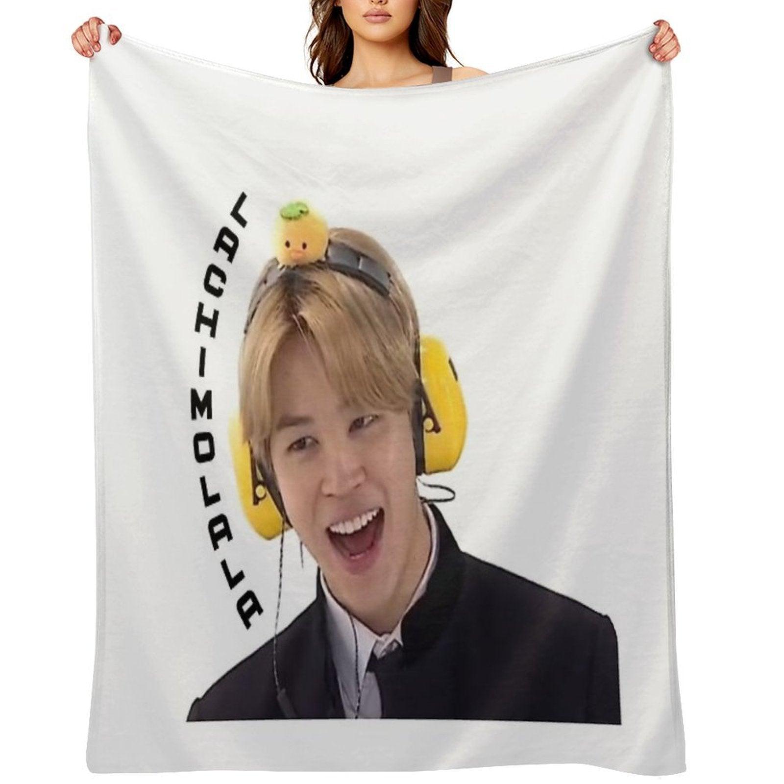 Lachimolala Throw Blanket