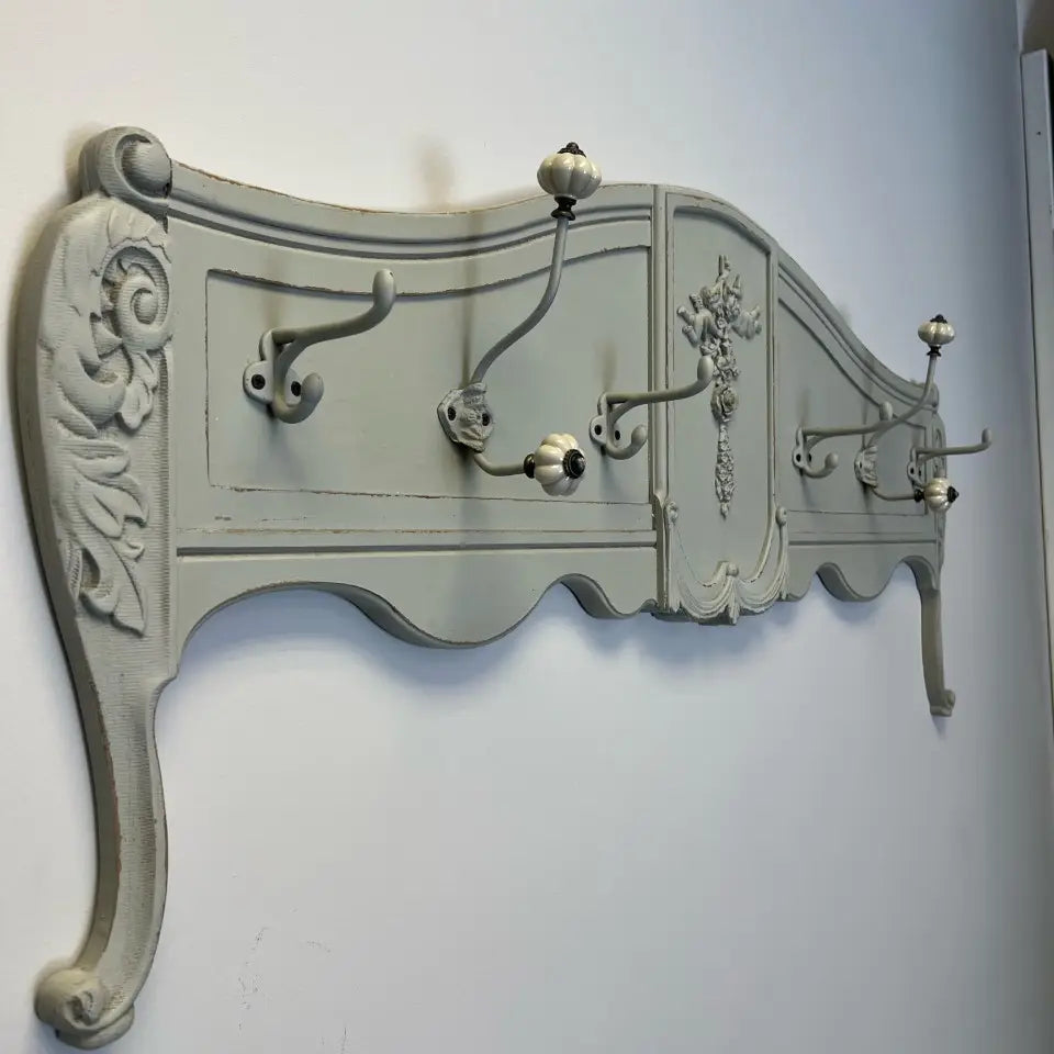 6-HOOK WALL MOUNTED COAT RACK VagabondVintage