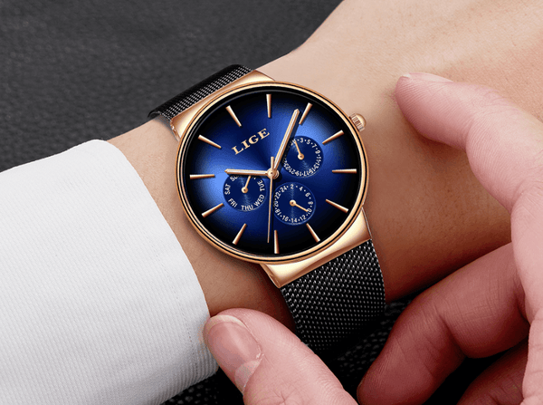 Men's Elegant Watch With  Stainless Steel Straps And Chronometers For Day And Date Display Unique Design Perfect Gift For Man And Women