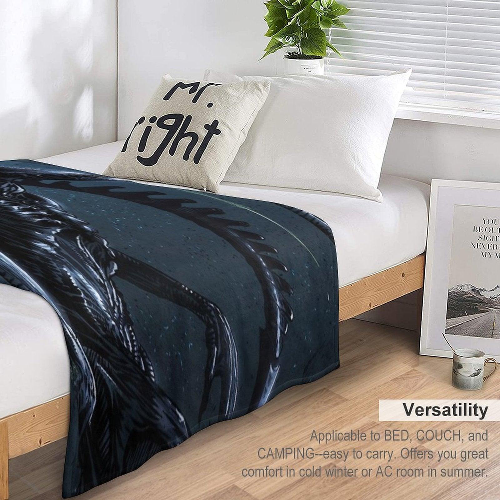 Xenomorph Alien Throw Blanket