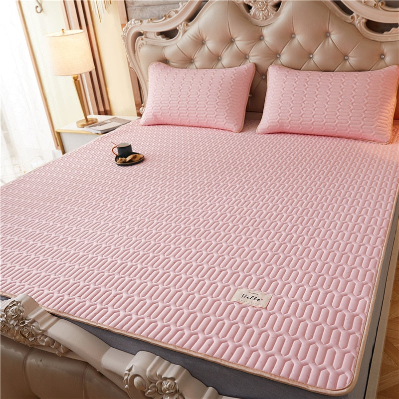 Summer Bed Sheet Ice Silk Mat Soft and Comfortable Latex Mattress Bedding Three-piece Breathable Mat for Comfortable Sleep