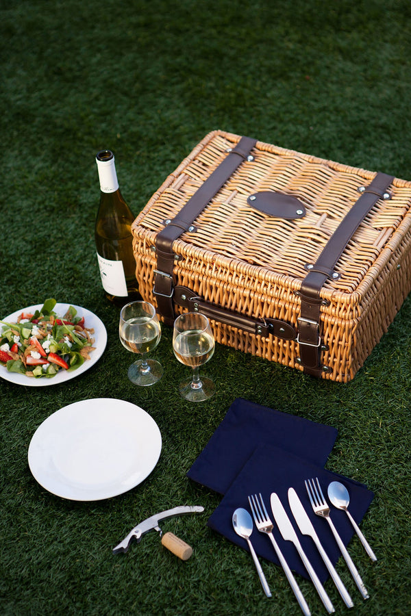 Champion Picnic Basket for 2 Picnic Time Family of Brands