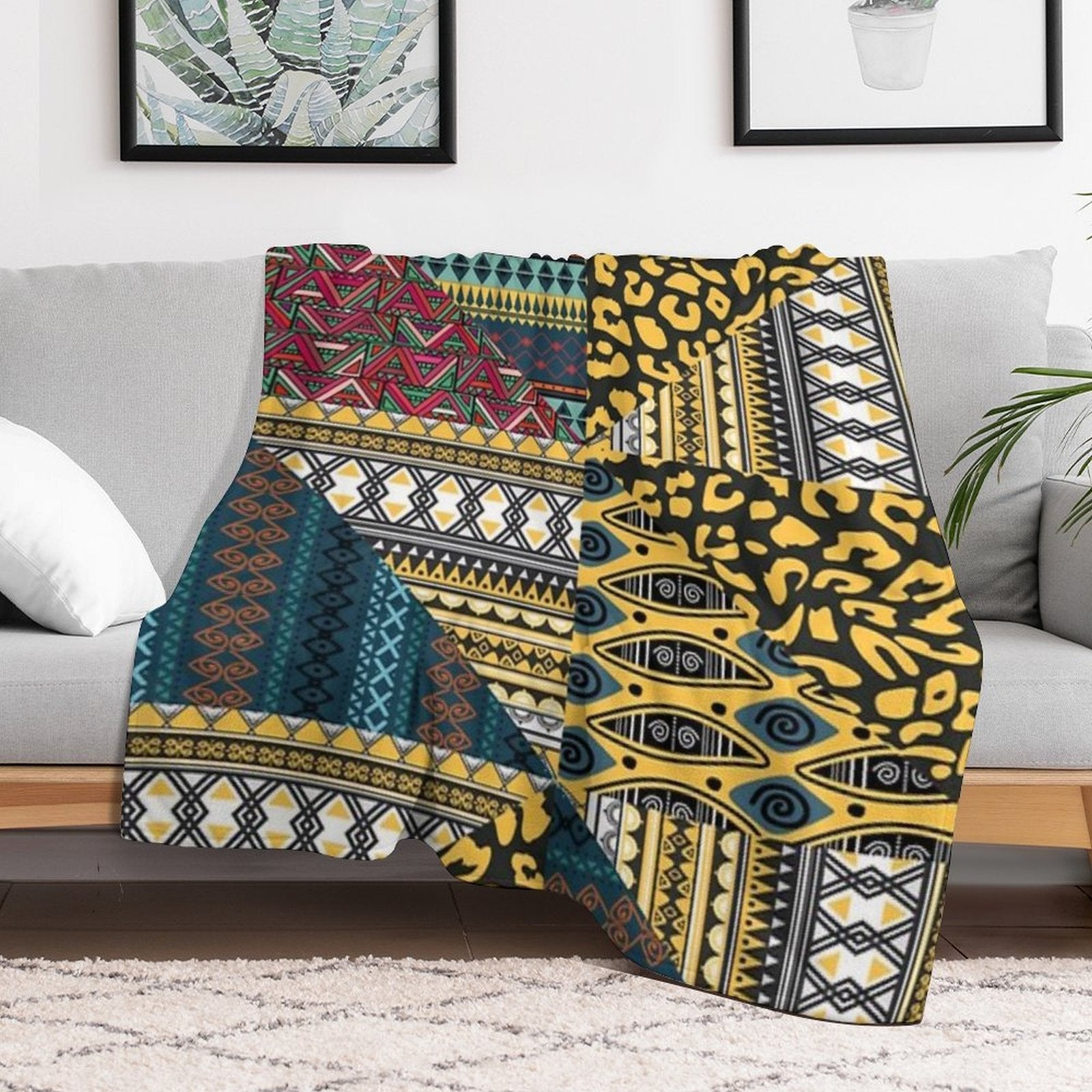 Black Ethnic Pattern Lightweight Throw Blanket