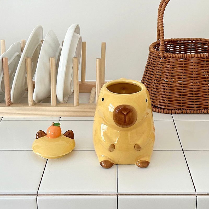 Fun 3D Capybara Mug Pair：3D capybara - designed mugs with handles & lids. A wonderful gift choice for girls.