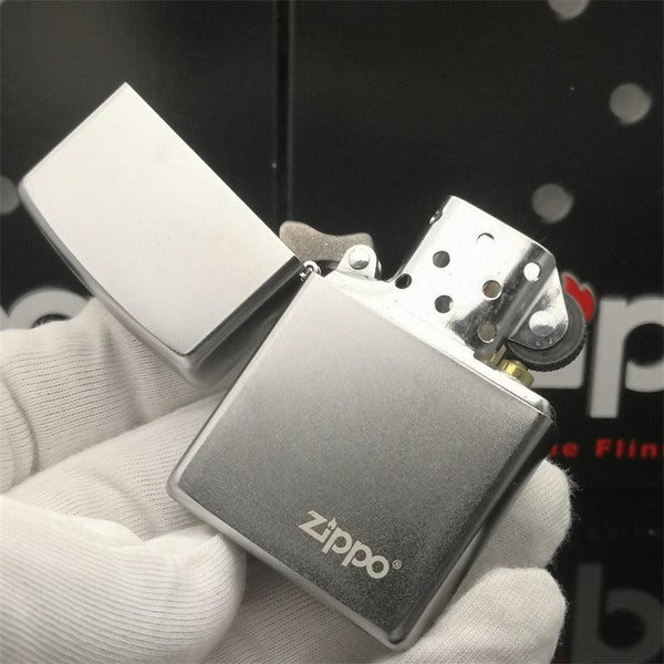 Zippo Treasure Lighter Chrome Matte Logo 205ZL