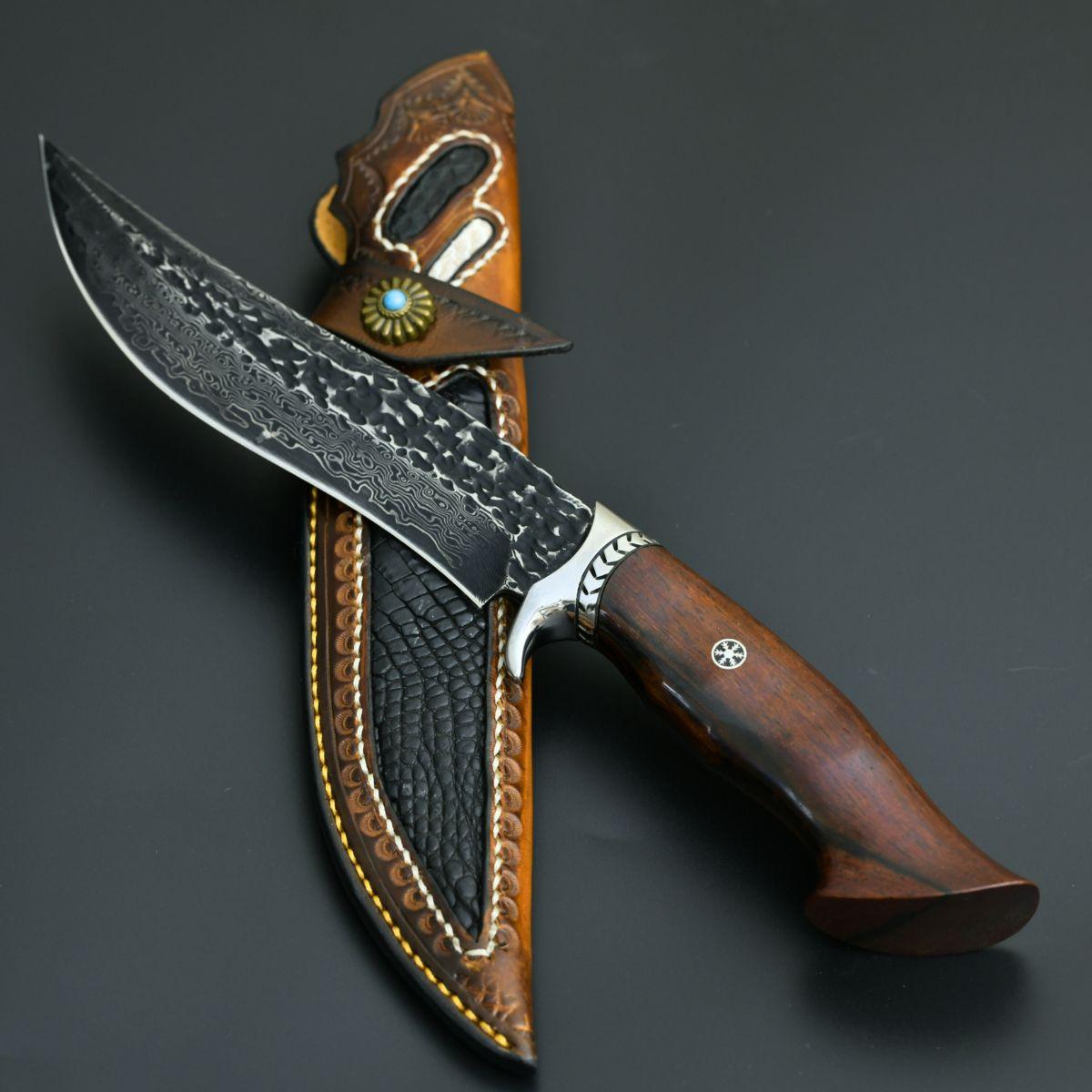 Aphrodite Japanese Hunting Utility Knife with Exotic Sandalwood Handle