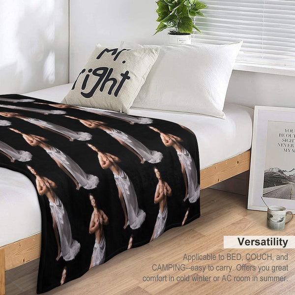 Paul Rudd in A Sheet Eco-conscious Throw Blanket