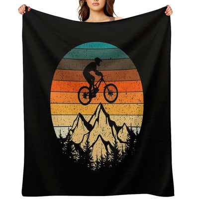 Mountainbike Downhill Retro Vintage Gift Throw Blanket