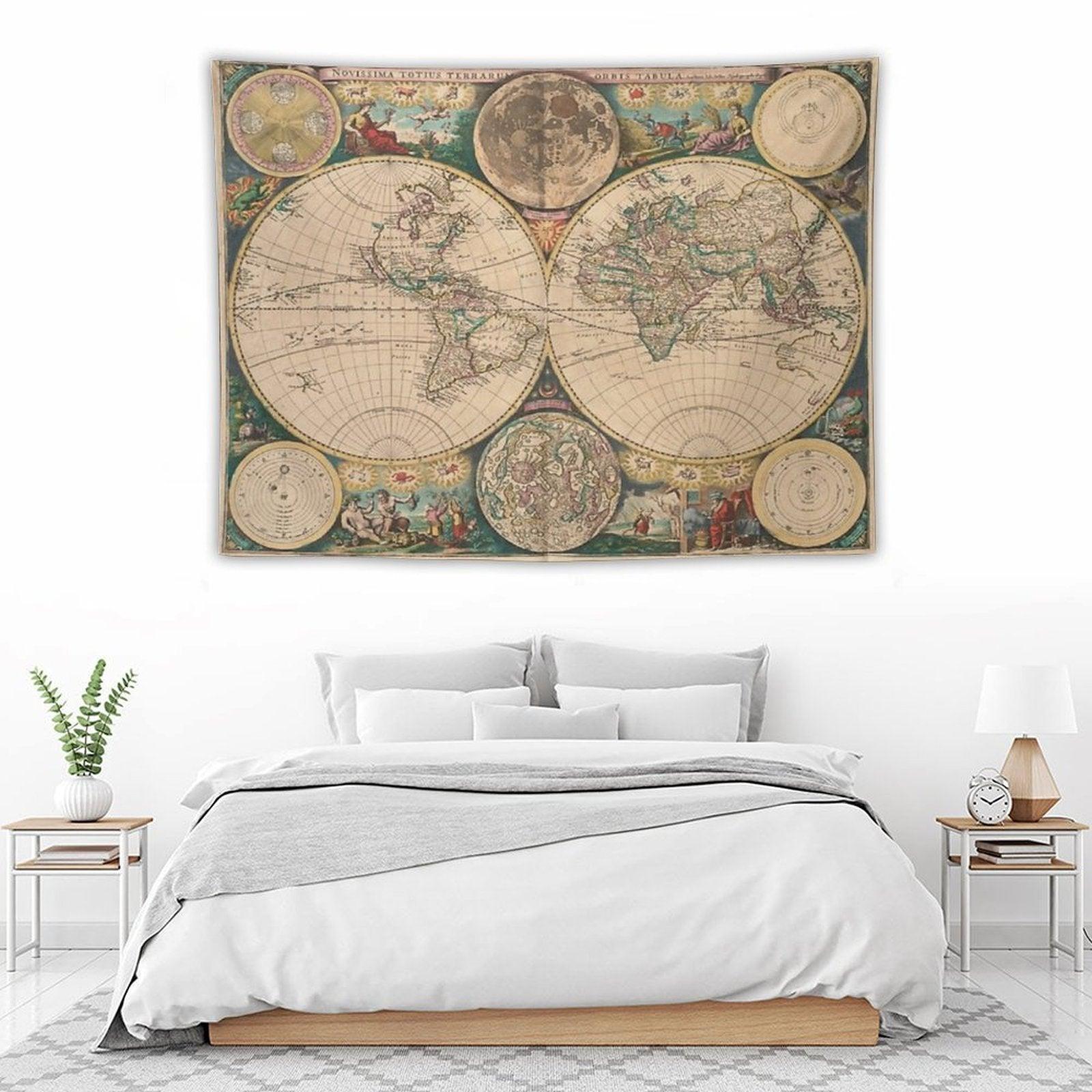 Vintage Map of The World (1672) 2 Tapestry