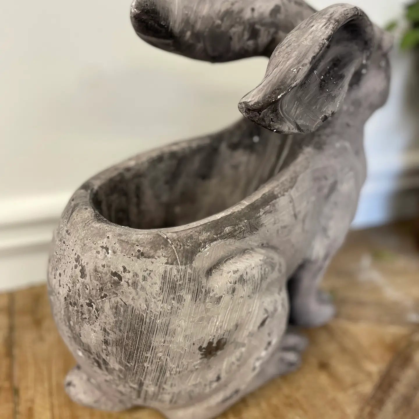 RESIN RABBIT PLANTER - SMALL