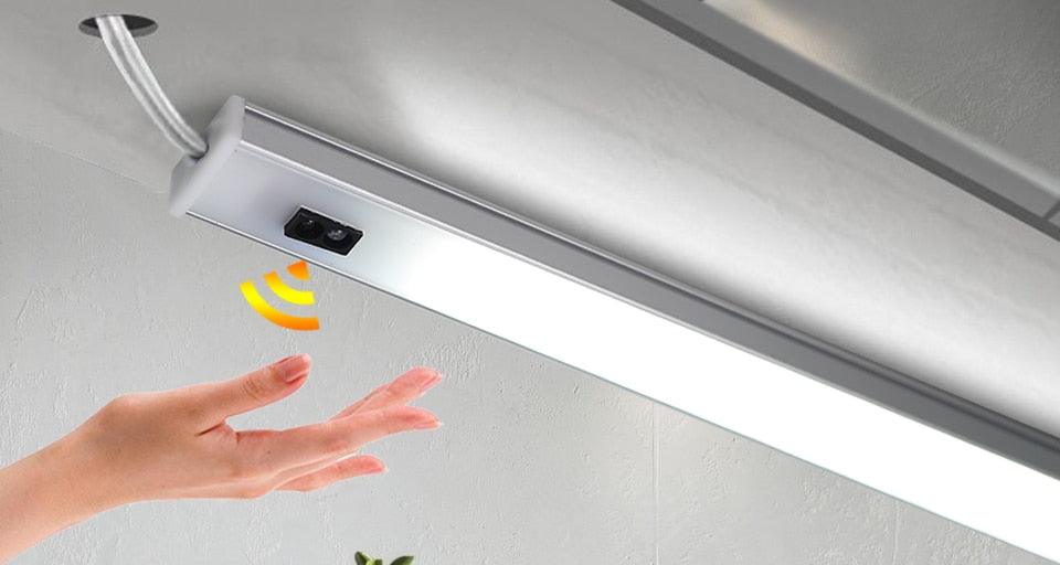 5V USB LED Strip Desk Lamp Hand Sweep Switch Motion Sensor Lamp Table Lamp Children Study Room LED Under Cabinet Kitchen Lights Decorative Table Lamp Cute Study Lamps for Bedroom Décor