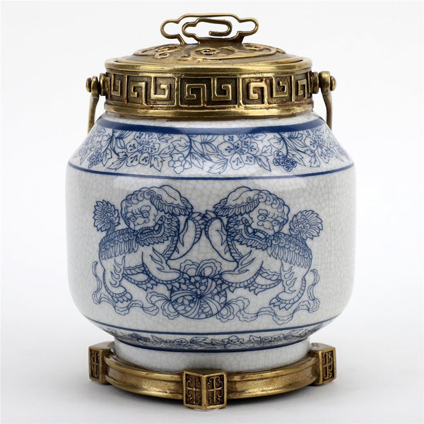 PORCELAIN IN BRONZE ORMOLU CHINESE FOO DOGS LIONS LIDDED BOX JAR BLUE & WHITE