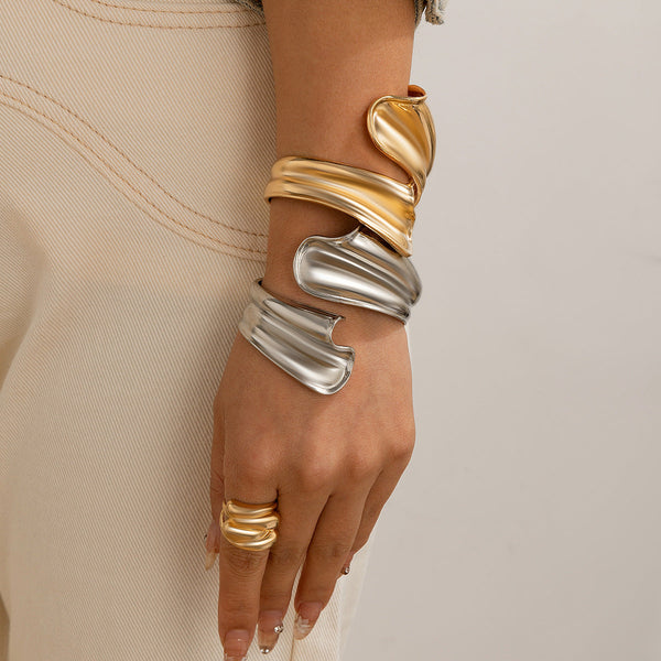 Punk style exaggerated irregular folds personalized winding fish tail bracelet Bracelet