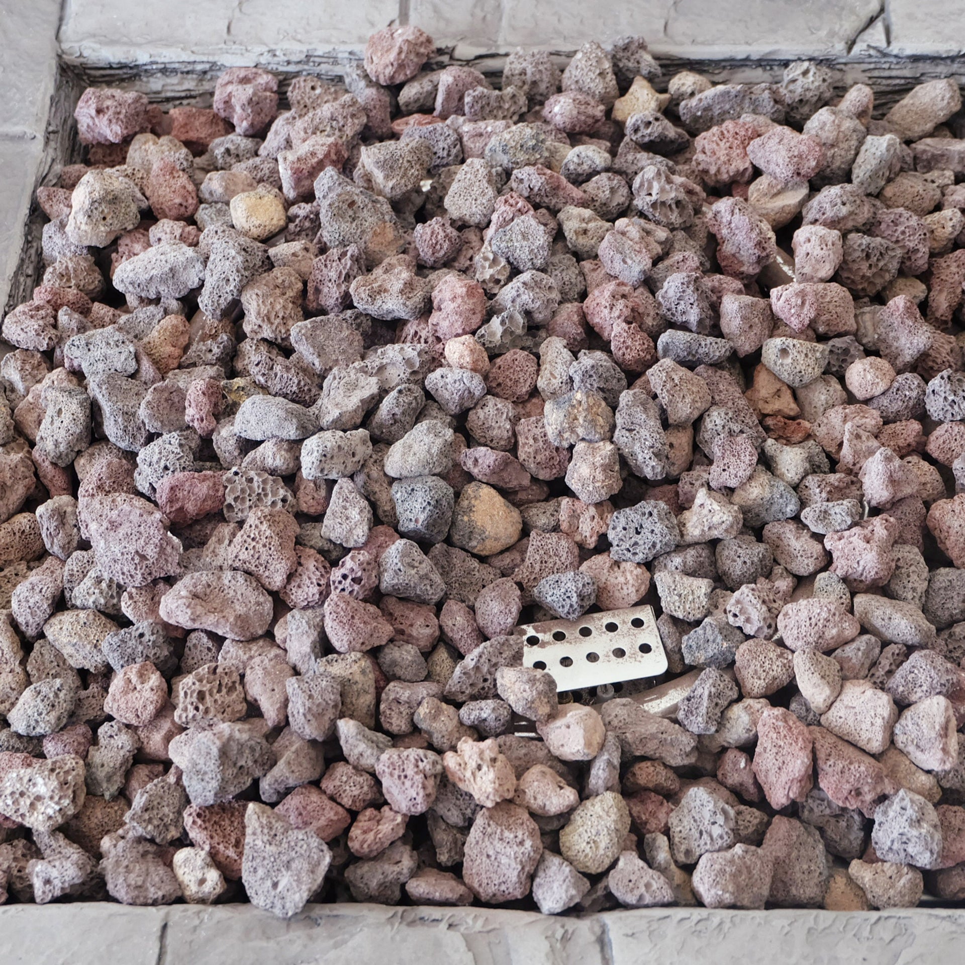 Outdoor Square MgO Propane Fire Pit 40,000 BTU Grey 30-Inch