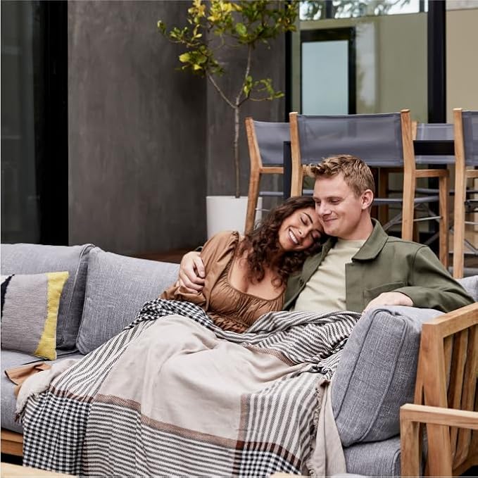 Outer Bug Shield Outdoor Throw Blanket w/Insect Shield Repellent Gear Technology- Lightweight Insect-Repellent Outdoor Blanket, Camping, Picnic & Beach Blanket, Swan White Windowpane Plaid, 50