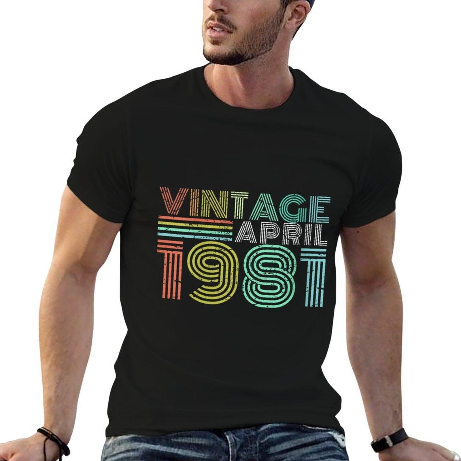 Womens 40th Birthday Gift Vintage April 1981 40 Years Old  Classic T-Shirt