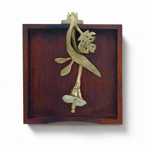 Wooden Napkin Holder – Gold Finish Ornament