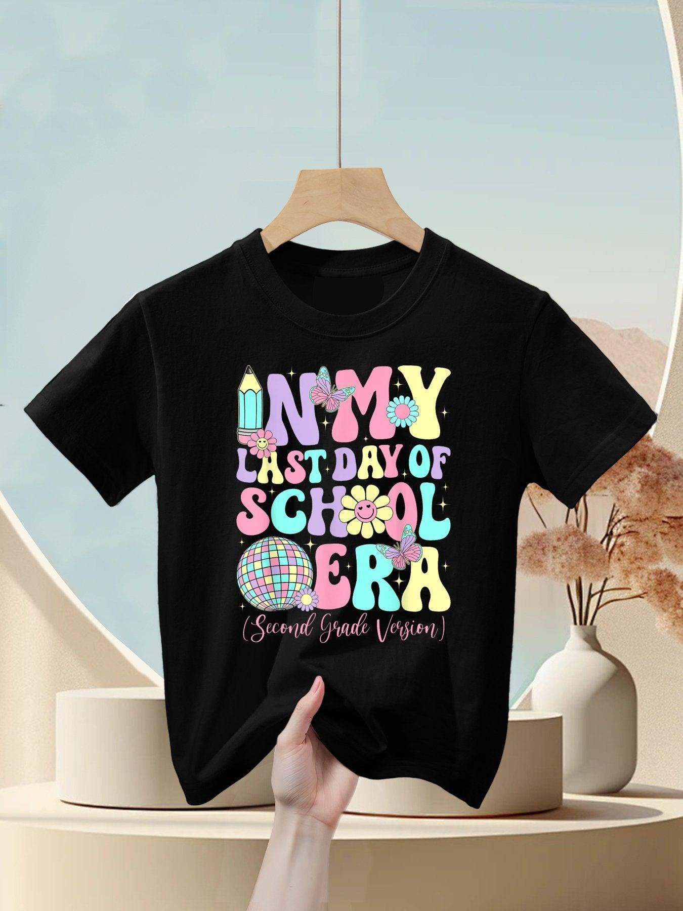 Groovy In My Last Day Of School Era Second Grade Graduation Kids T-Shirt