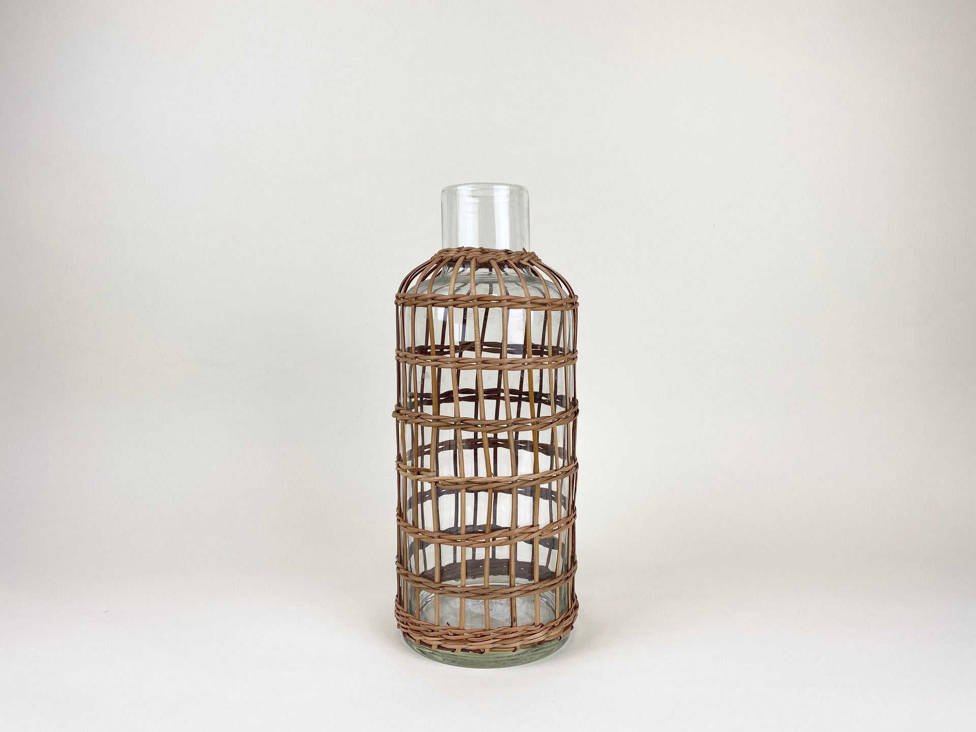 Seagrass Rattan M. Vase