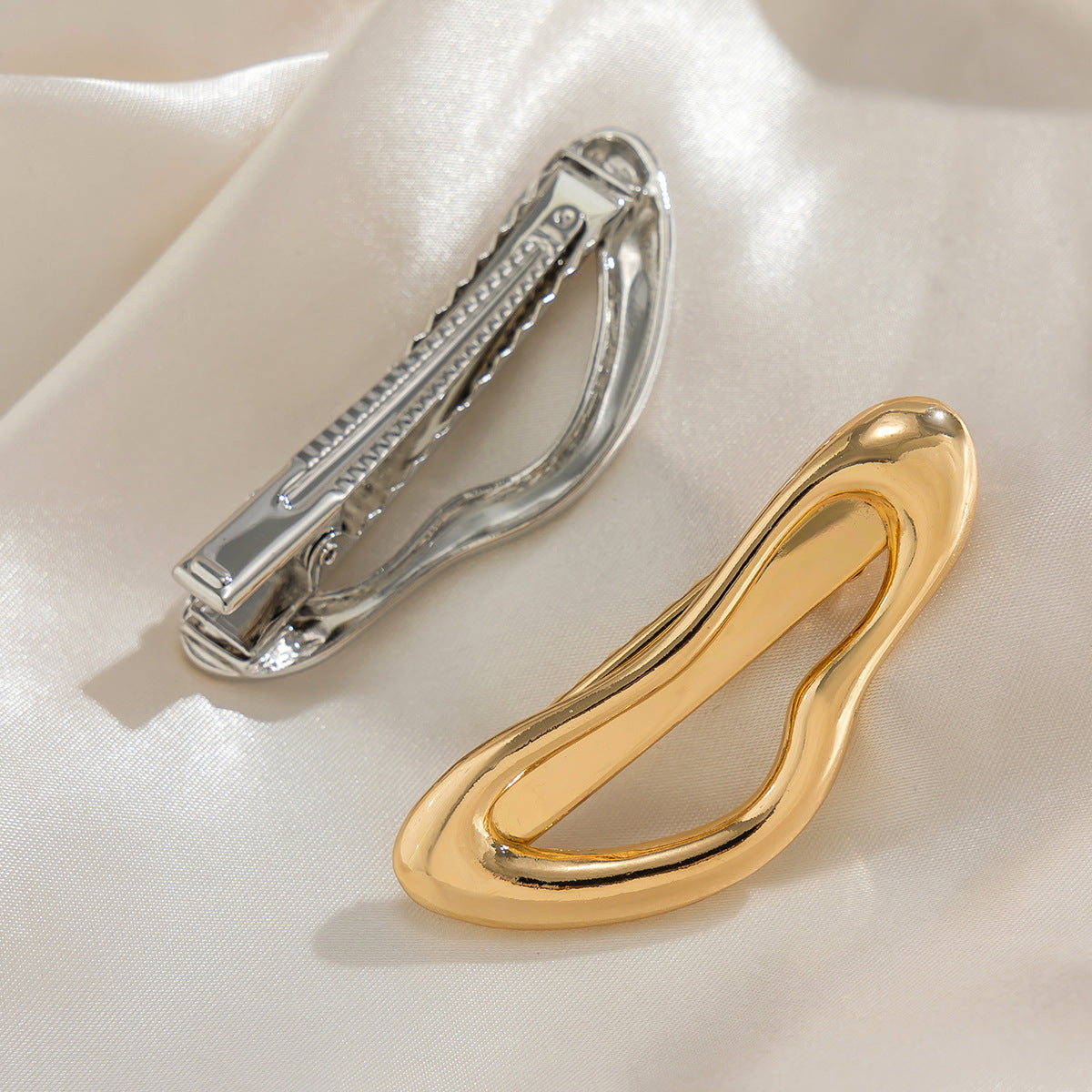 Summer temperament metal hair clip female Hairpin simple irregular back of the head clip