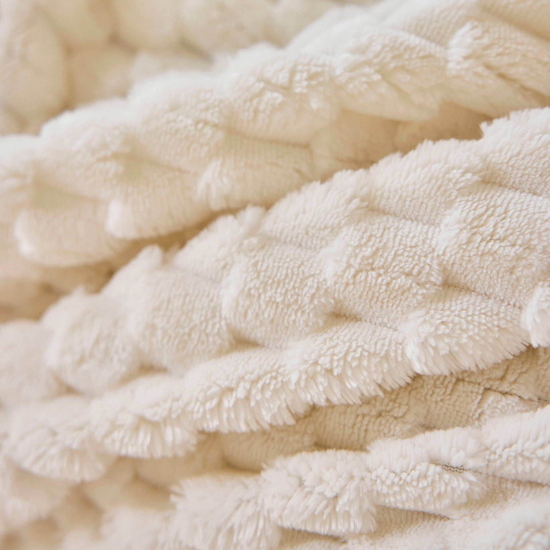 Thick Plush Non-Slip Sofa Throw Cover, Warm Soft Faux Fur Couch Protector for Winter