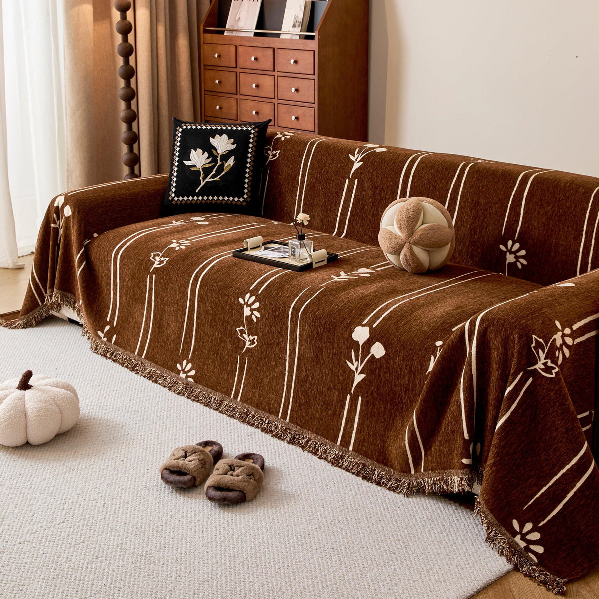 Chenille Jacquard Sofa Throw Cover with Tassel Soft Thick Couch Protector Blanket