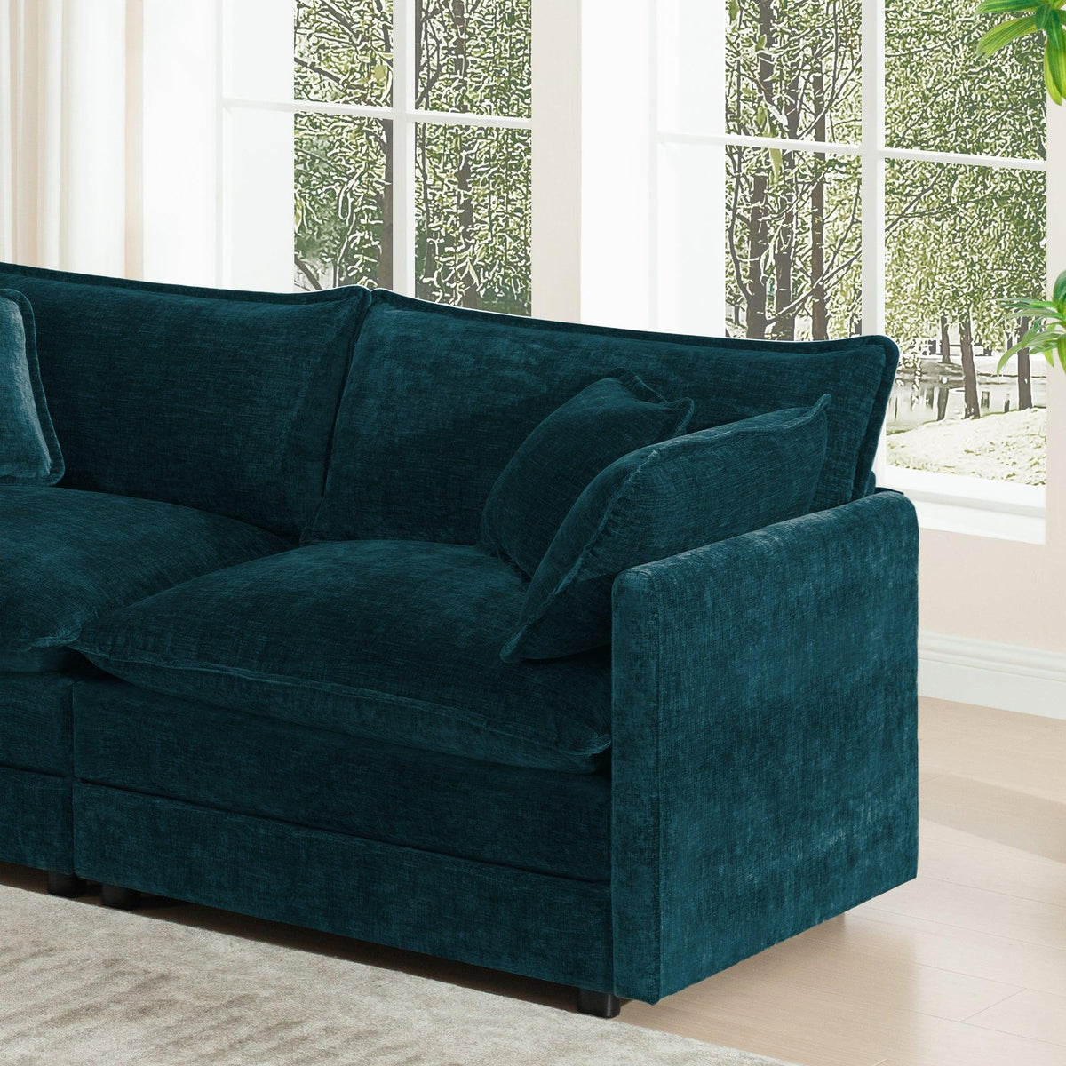 Comfort U Shaped Couch with Reversible Chaise