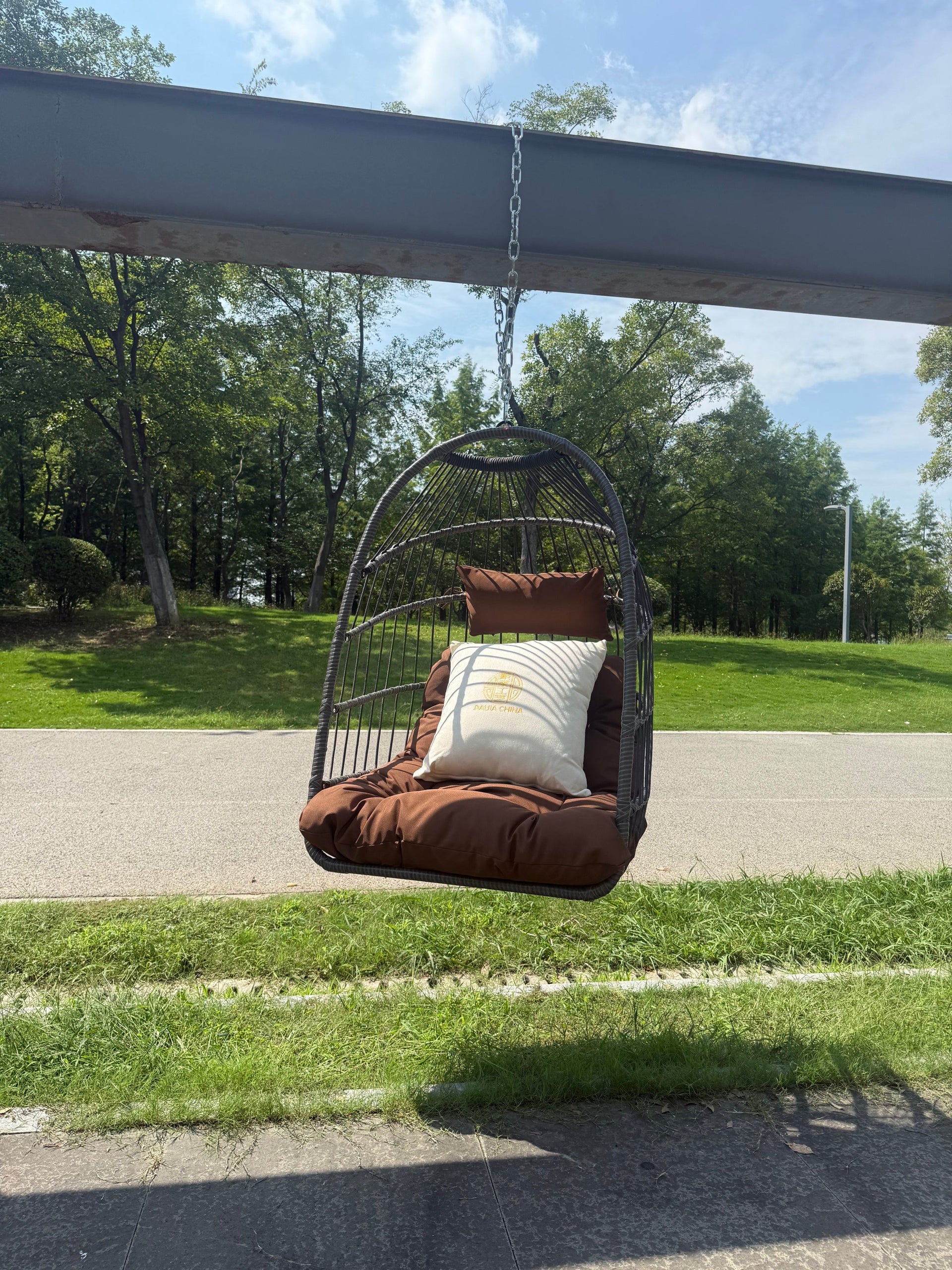 Outdoor Garden Rattan Egg Swing Hanging Chair PE Wicker Hanging Chair for Outdoor Patio