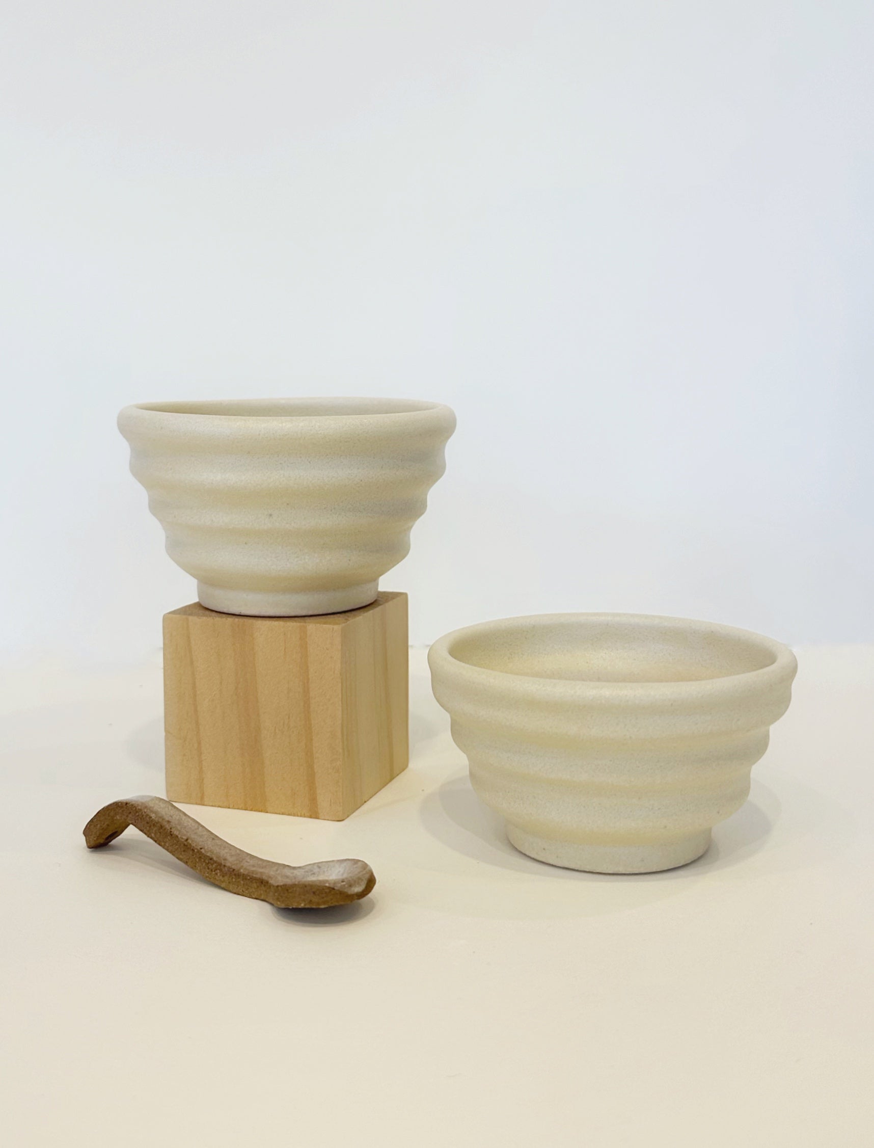 CUPS/BOWLS White Cloud (set of two)