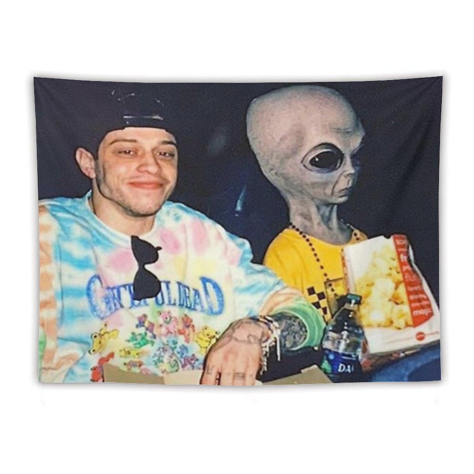 Pete Davidson Alien Tapestry Tapestry