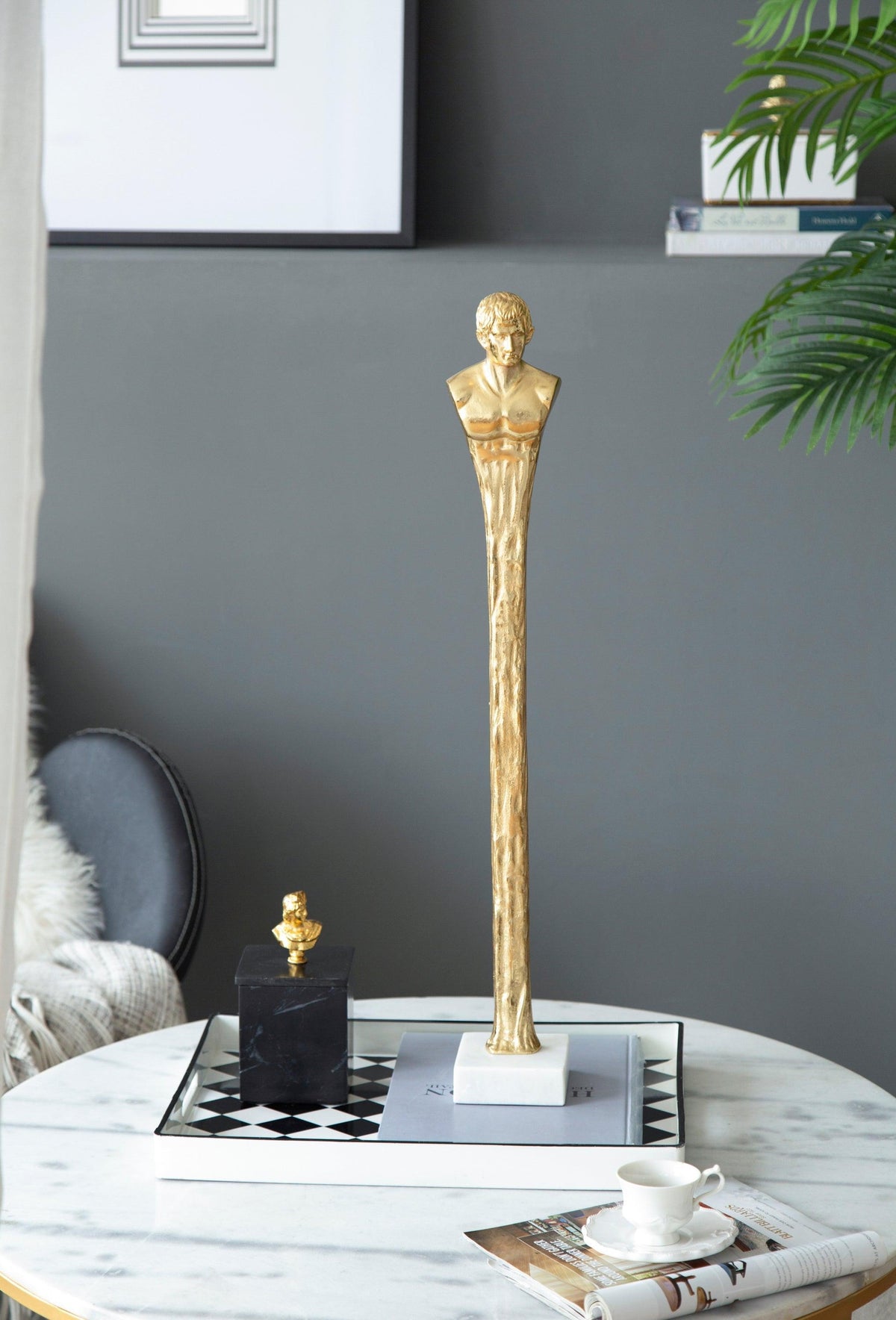 Modern Luxury Decorative Gold Roman Figurine Sculpture